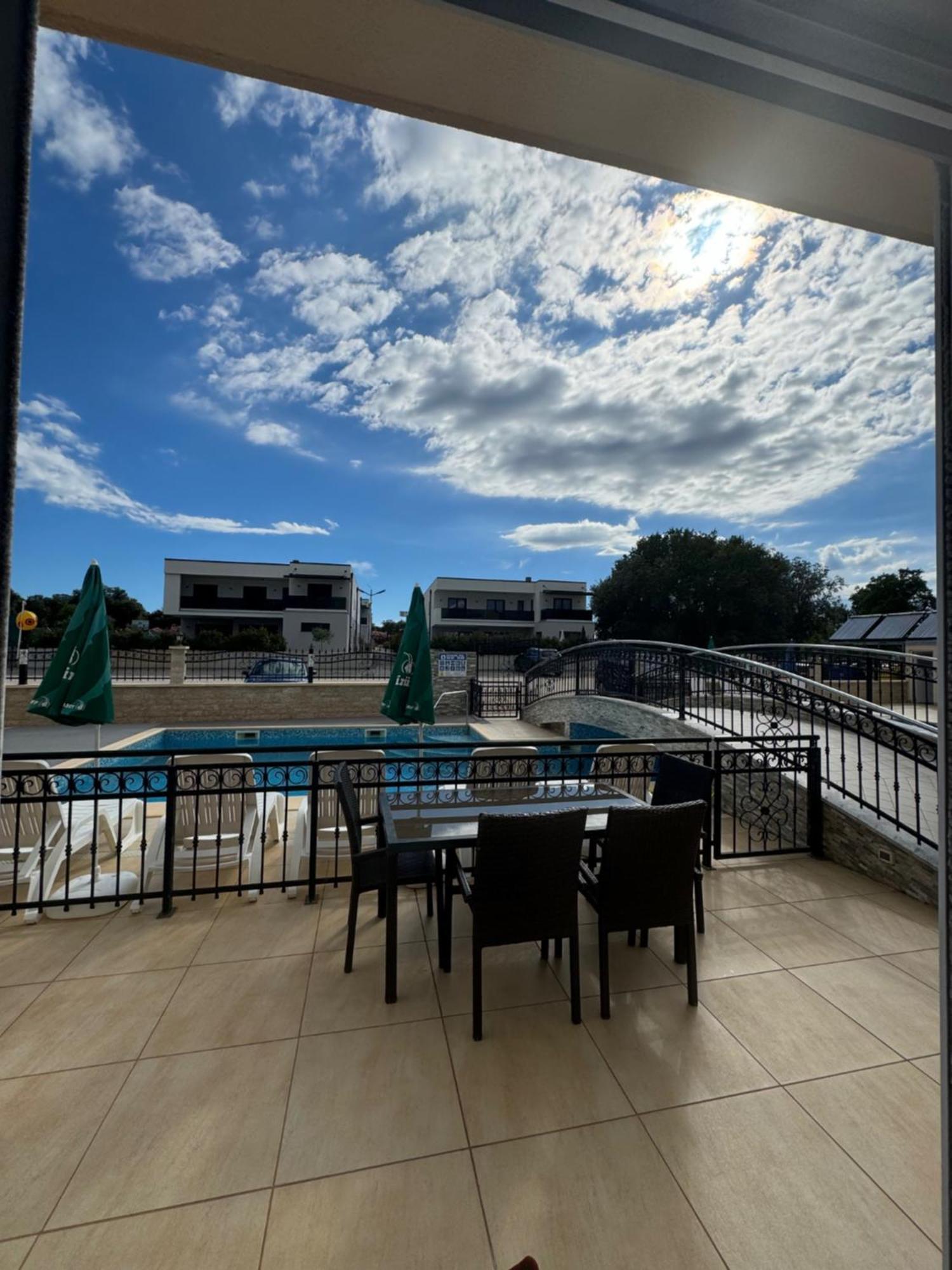 Funtana Appartements An Der 1 Reihe Vom Meer Екстер'єр фото